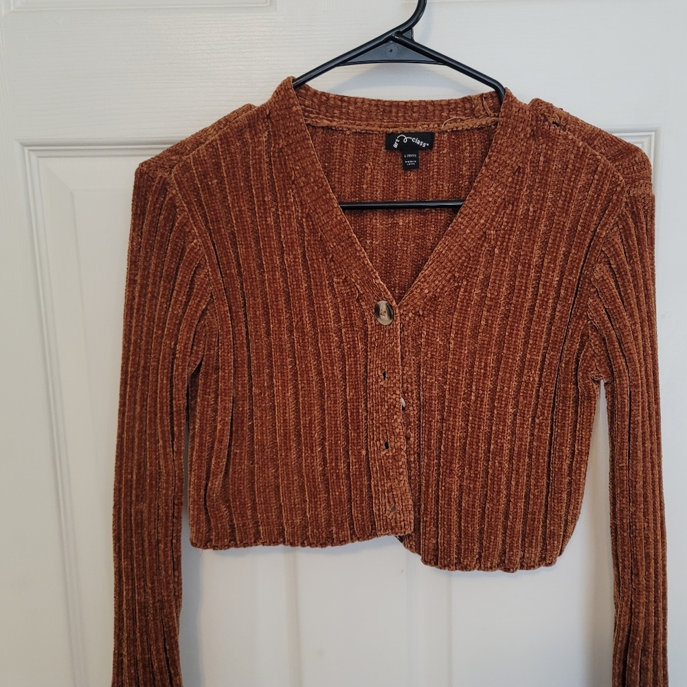 Crop top sweater